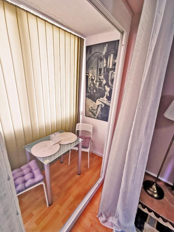 Cozy Studio Athenee Apartment Bucharest Luaran gambar